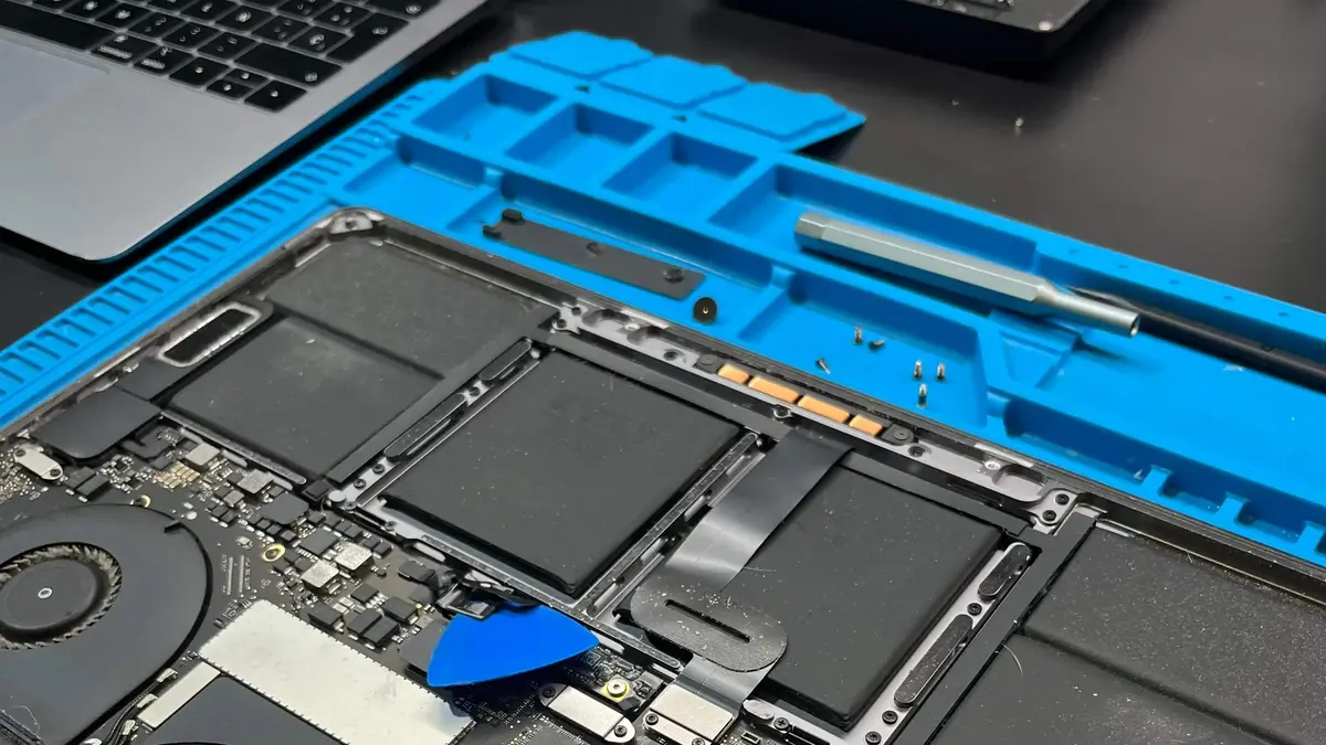 A successfully repaired laptop looking like new